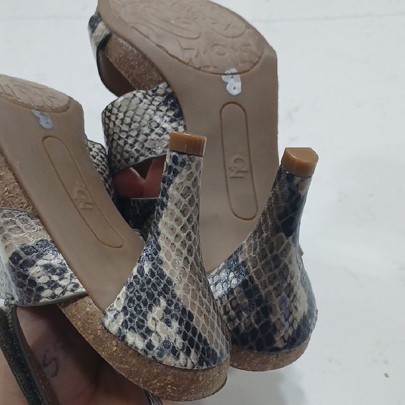 New Directions Snakeskin Heels Sz6.5 New Without Tag Or Box - Picture 10 of 10